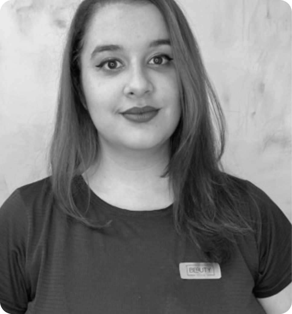 Victoria – Manicure e Extensão de Unhas